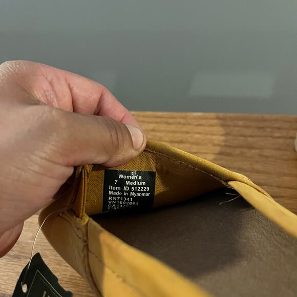 L.L Bean Women’s Lakewashed Slip Ons Size 7 Medium New Camel Brown - Picture 3 of 8